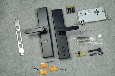 小米、360、優點強勢入局，智能門鎖市場血戰一觸即發